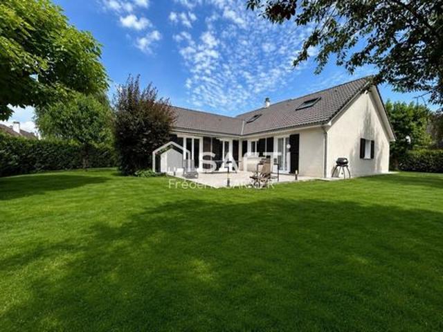 Maison individuelle 8 pièces, 6 chambres, 193 m², Domaine d'Armainvilliers