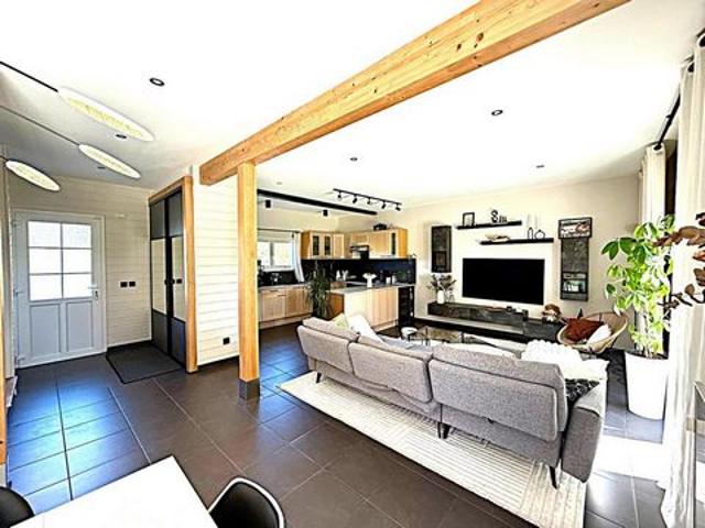 Maison idéalement située, excellent état, aucun travaux à prévoir, vue dégagée