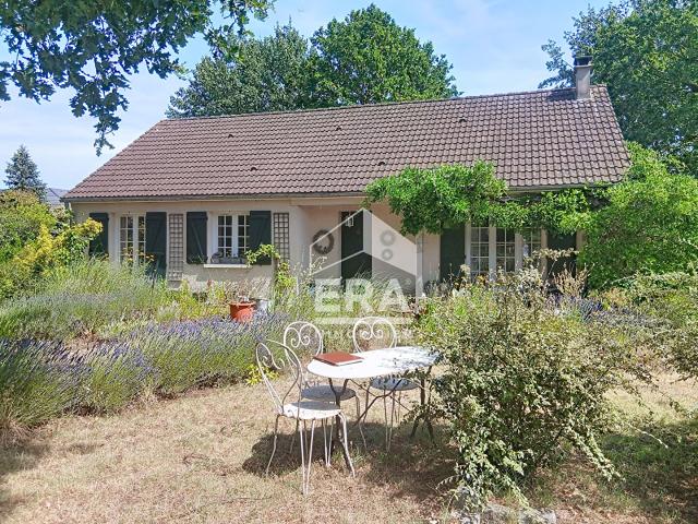 Maison idividuelle 169 M2,et sa grande piscine,terrain 1175 M2