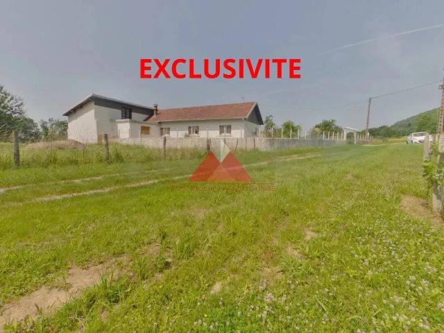 Maison isolée, de plain pied