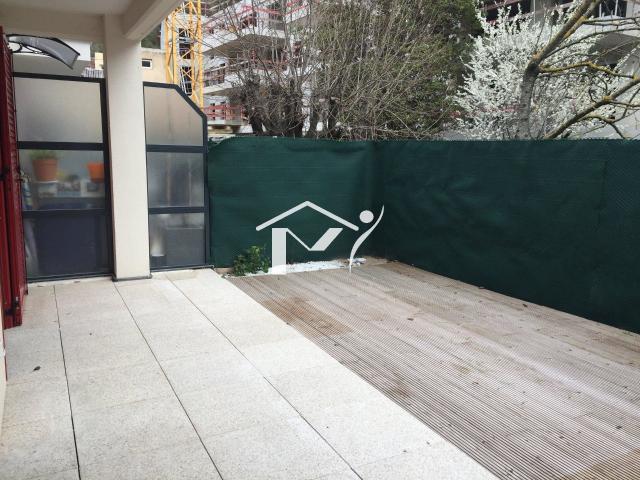 Maison jumelée 4 pièces, 90m2 avec terrasse et balcons