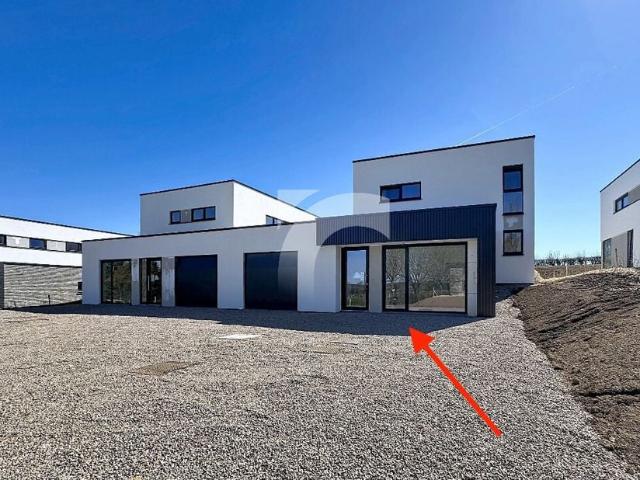 Maison jumelée à vendre pour 455416 euro avec 4 chambres à coucher