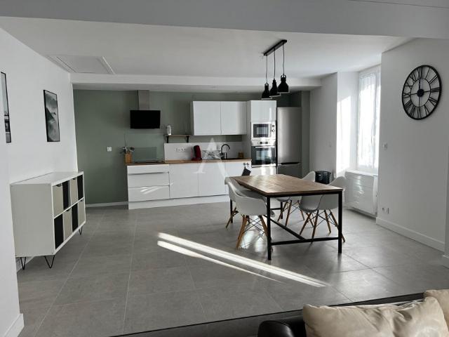 ▷ Maison jumelée en vente • Differdange • 230 m² • 1 550 000 € | atHome