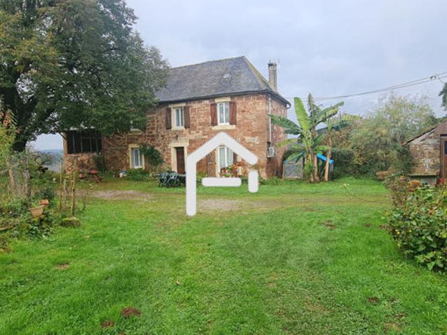Belle maison en pierre avec dépendances !