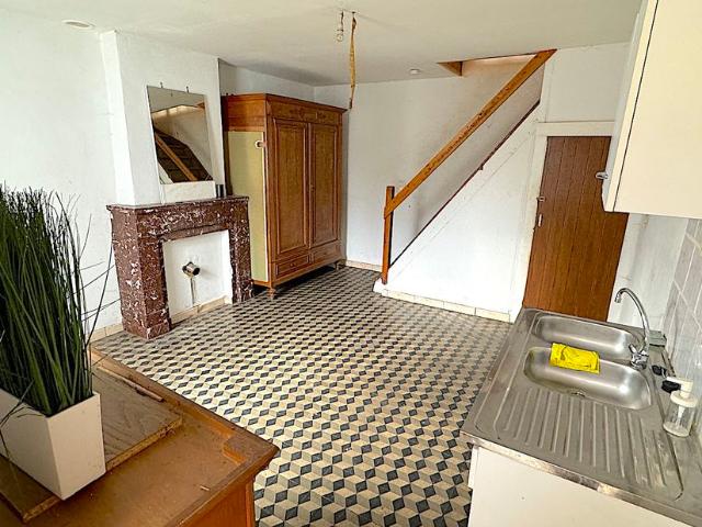 Maison ouvrière à vendre pour 75000 euro avec 2 chambres à coucher