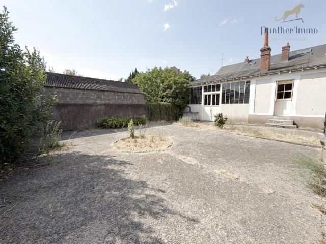 Maison ou atelier 60m2, Tours quartier Velpeau à rénover ou agrandir, terrain clos 181m2