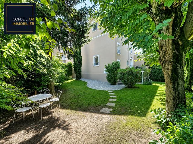 Maison Oullins Pierre Benite 7 pièce s 208 m2