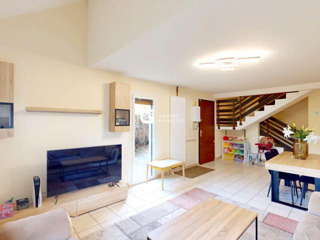 Maison Oyonnax 5 pièce s 100.53 m2