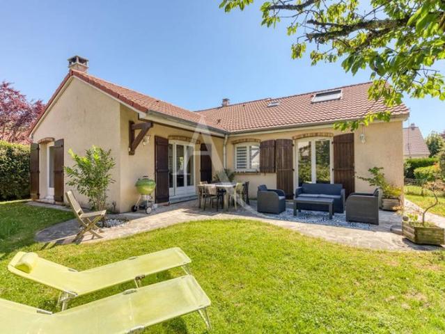 Maison Ozoir La Ferriere 8 pièce s 148.7 m2