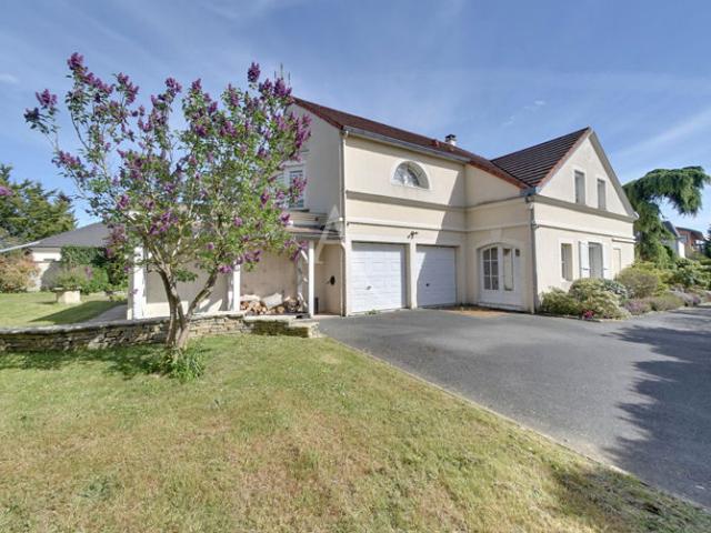 Maison Ozoir La Ferriere 8 pièces