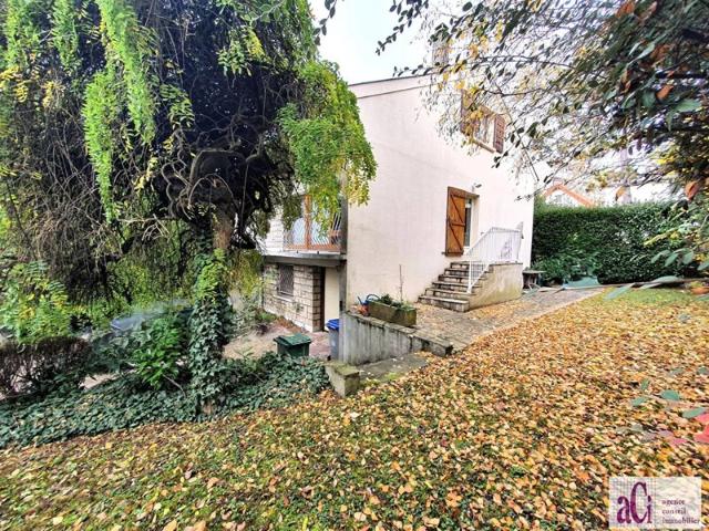 Maison L Hay Les Roses 5 pièce s 122 m2