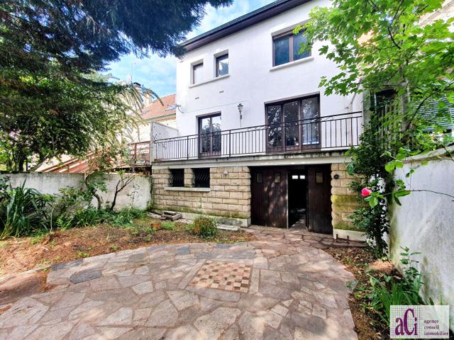 Maison L Hay Les Roses 6 pièce s 130.18 m2