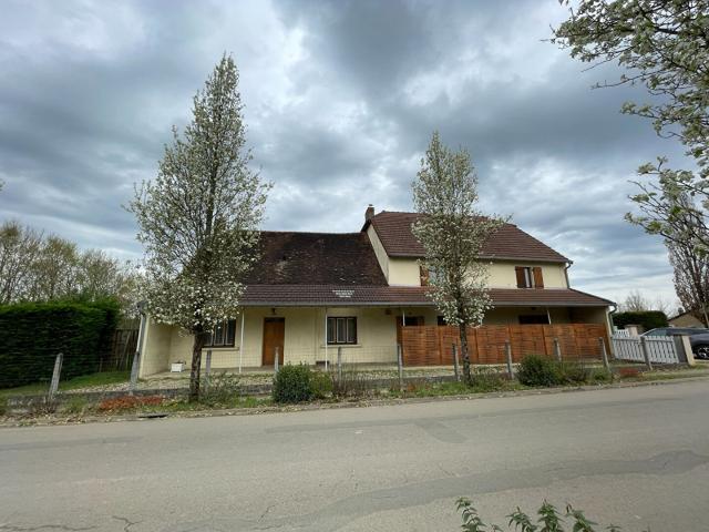 Maison Louhans 11 pièce s 300 m2 300m² Louhans