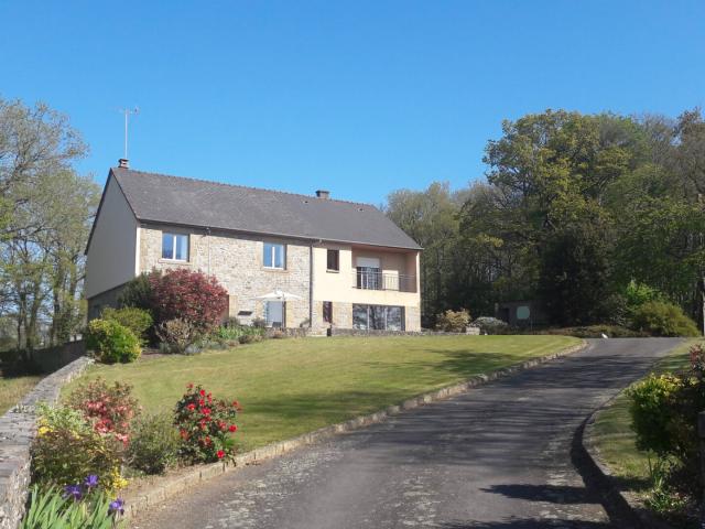 Maison Louvigné du désert 8 pièces 212 m2