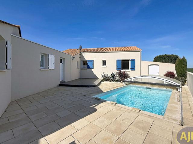 Maison Longeville Sur Mer, 3 chambres, 99 m2 environ, garage piscine proche mer