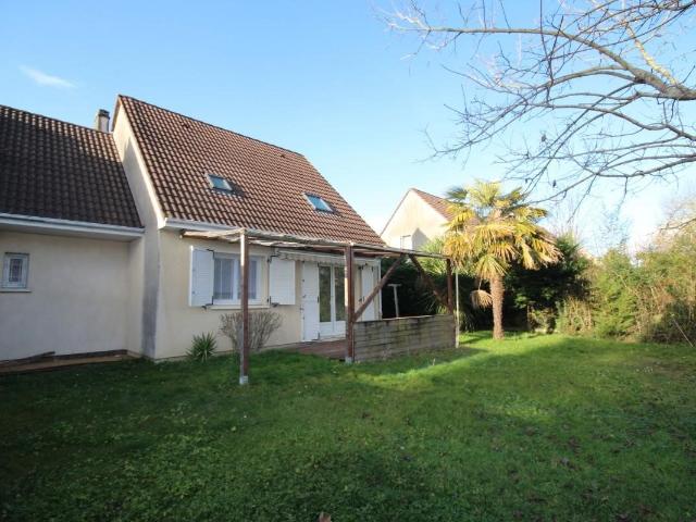 Maison Lons