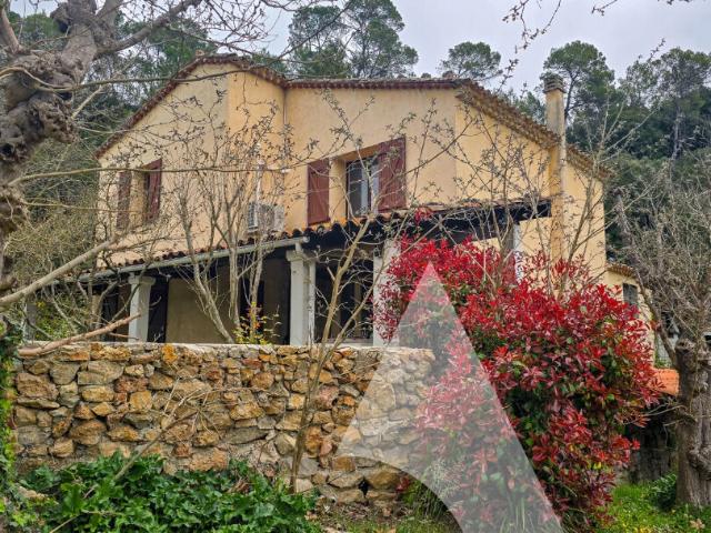 Maison Lorgues 4 pièce s 120 m2 sur terrain de 5000m2