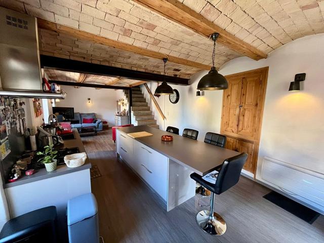 Maison La Garde Adhémar 88 m2 et son local commercial 88m² La Garde Adhémar
