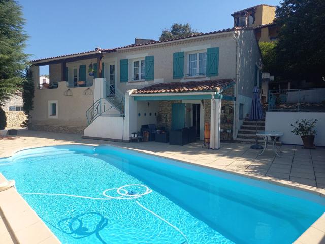 Maison La Destrousse 6 pièce s 160 m2