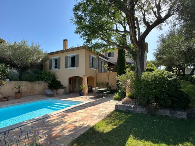 Maison La Seyne Sur Mer 6 pièce s 170 m2