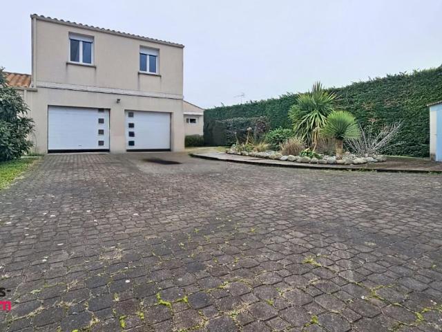 Maison La Tremblade 7 pièce s 135 m2
