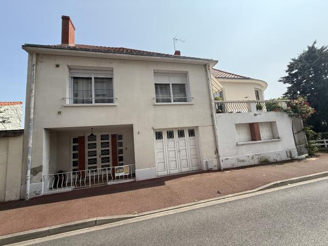 MAISON LAC D'ALLIER 119 m2 JARDIN + GARAGE