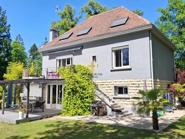 MAISON LAMORLAYE 6 pièce s 210 m2