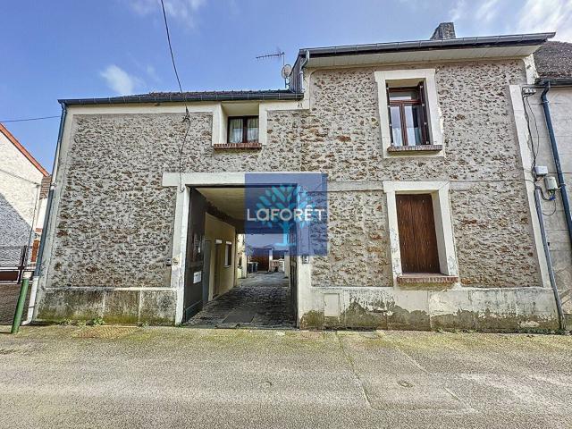 Maison Leuville Sur Orge 5 pièce s 126.16 m2 avec dépendance a
