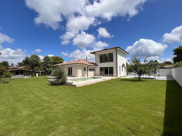 Maison Le Barp 166.49 m2