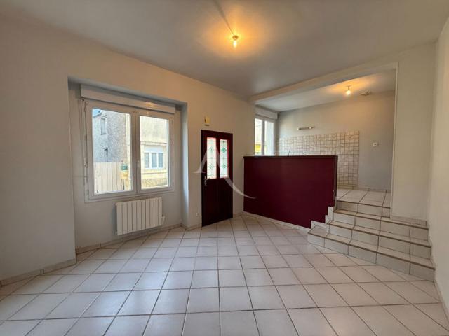 Maison Le Louroux Beconnais 2 pièce s 45.24 m2