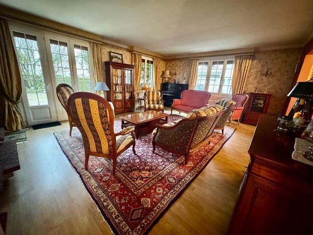 Maison Le Plessis Belleville 5 pièce s 106 m2