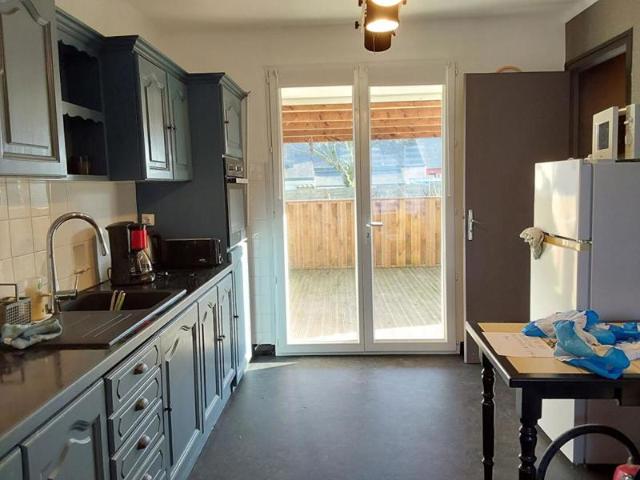 Maison Le Quillio 6 pièce s 85 m2