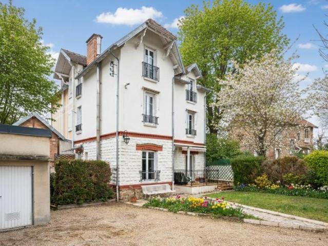 Maison Le Vésinet 110 m² 6 pièces