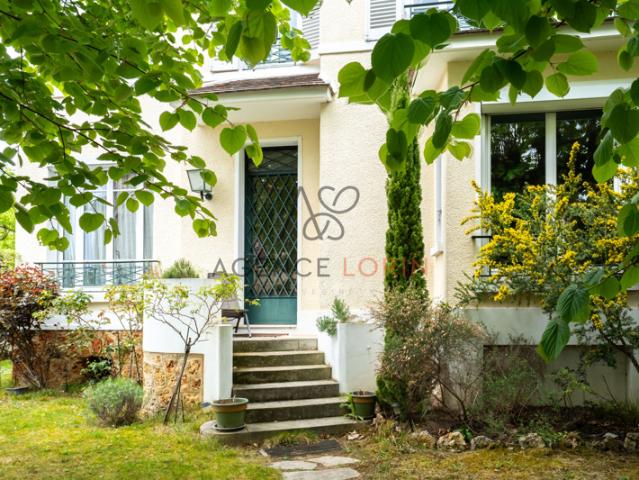 Maison Le Vésinet 191 m2 9 pièces