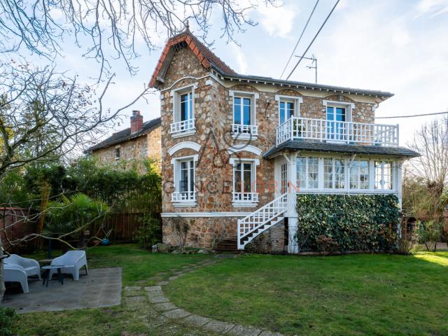 Maison Le Vésinet 128 m2 5 pièces