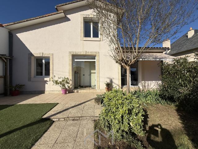 MAISON LES ROCS