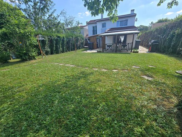 Maison Lesigny 6 pièce s 116.7 m2