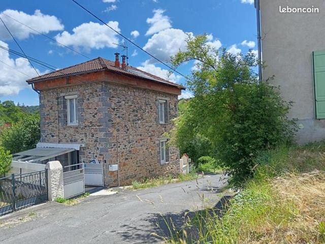 Maison lumineuse avec terrasse | Retournac | 62 m²