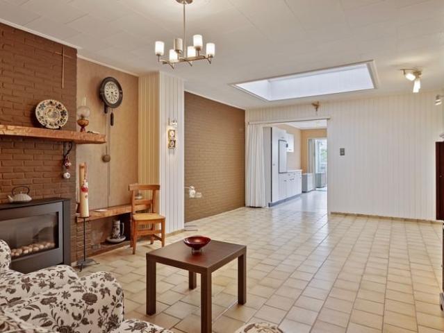 Maison lumineuse à rafraîchir avec 3 4 chambres, jardin