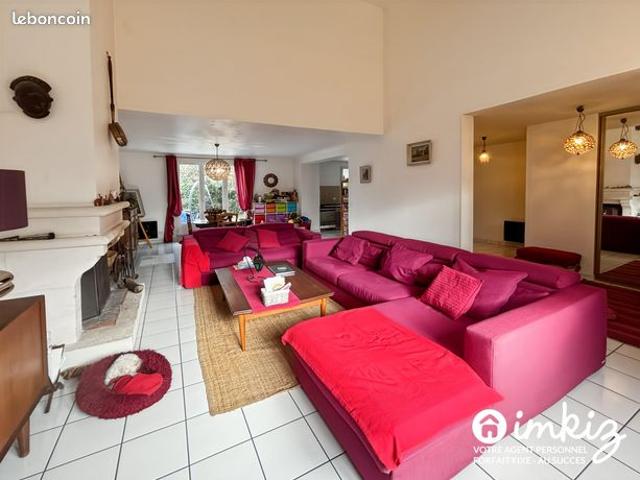 Maison lumineuse de 150 m² avec garage double
