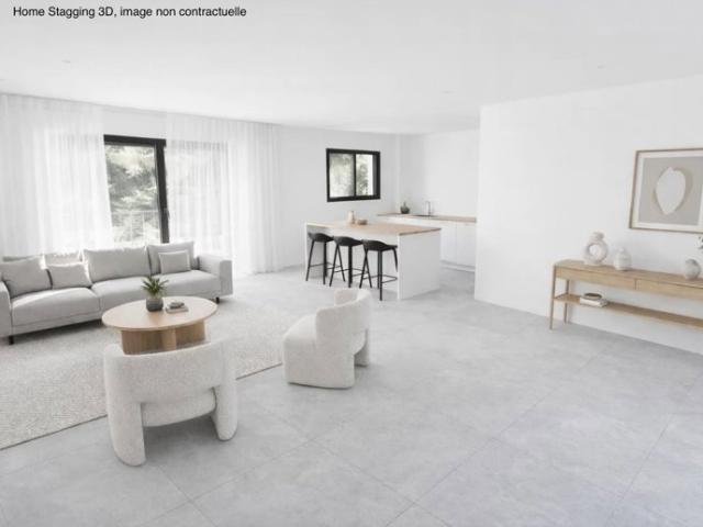Maison lumineuse, 4 chambres avec garage et piscine, grand t