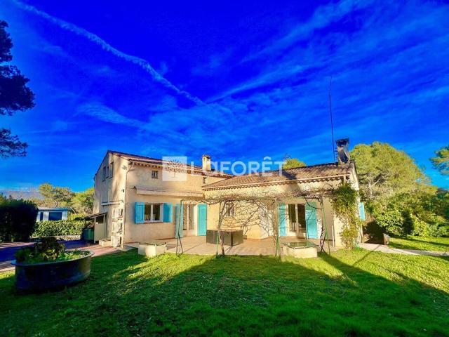 Maison Mougins 9 pièce s 238m2