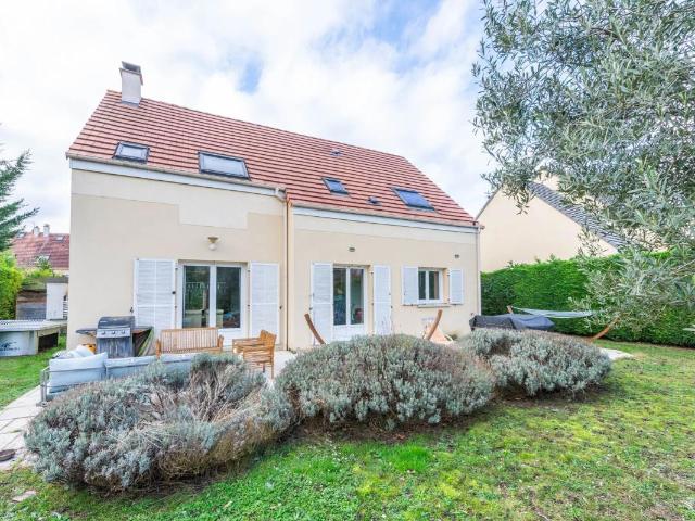 Maison moderne 7 pièces avec jardin à Chatou
