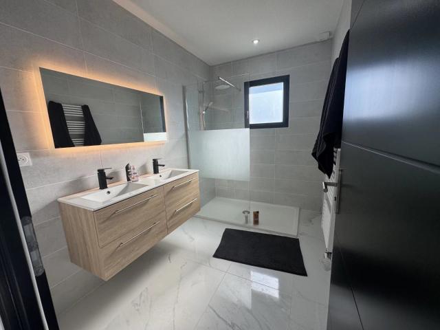 Maison moderne toute neuve 98m² Pineuilh