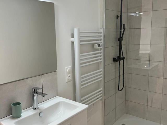 MAISON MODERNE COLOC 5 CHAMBRES PRIVATIVES SDB 2 CHAMBRES DI