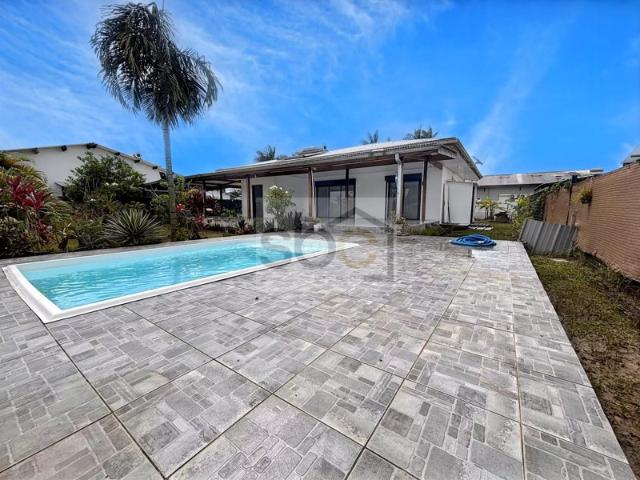 Maison moderne de 3 chambres avec piscine à Macouria