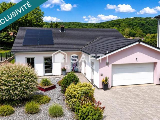 Maison moderne de plain pied Calme