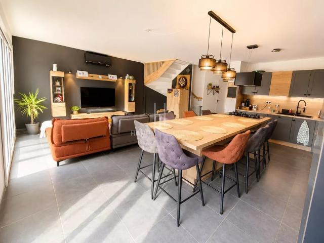 Maison moderne en résidence privée et sécurisée, 85m² Mouriès