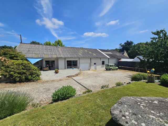 MAISON MODERNE PROCHE DE PONTIVY