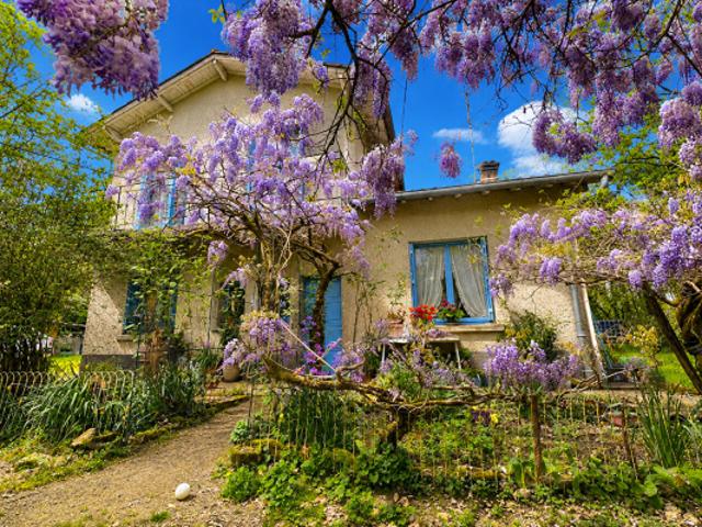 Maison Monteils, à 5 min de tous commerces !